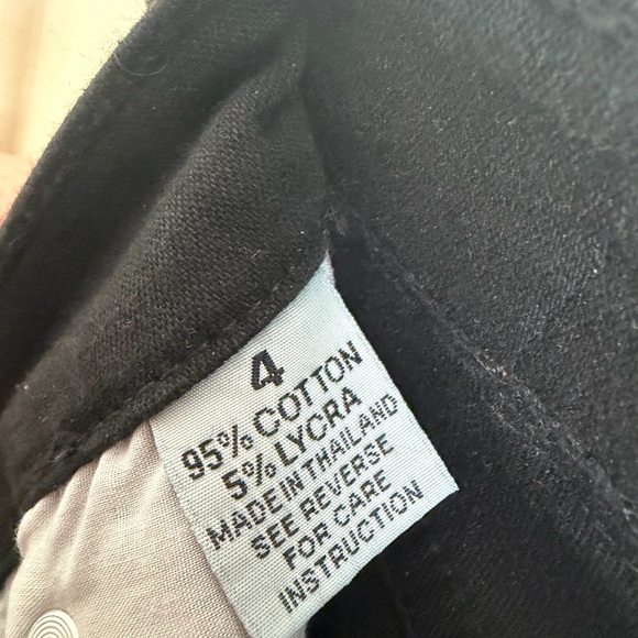 Sassy Thai capris - Picture 6 of 7